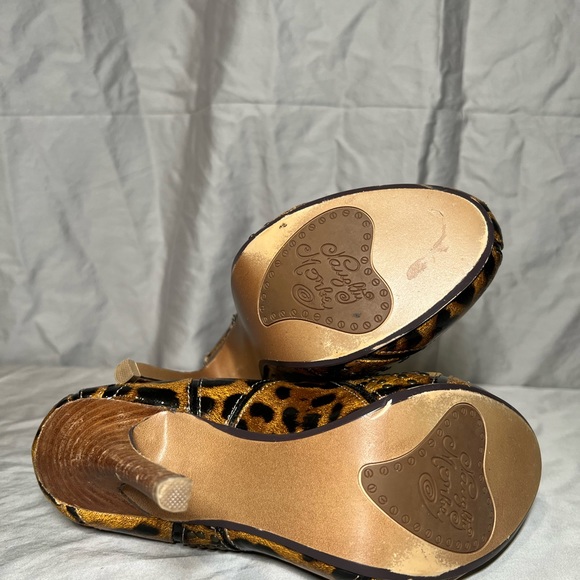 Naughty Monkey 4” heels - Picture 4 of 5